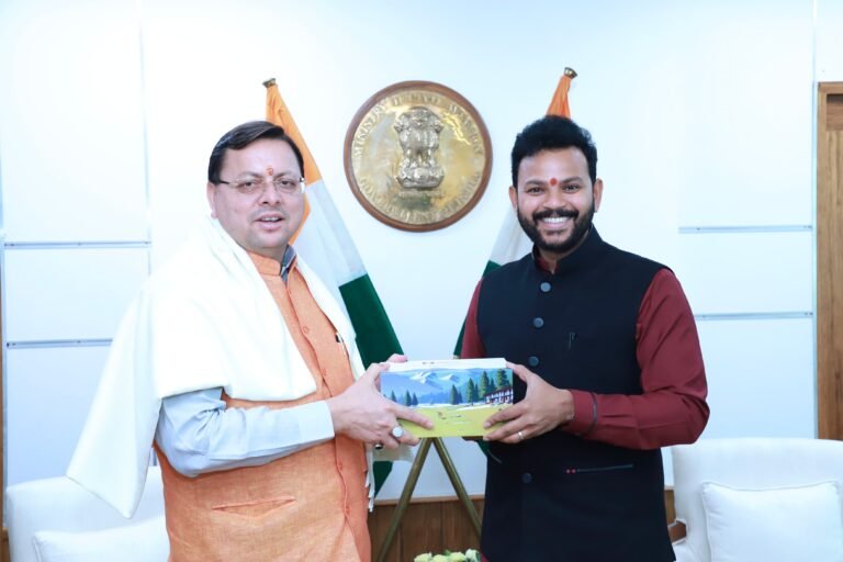 सीएम मिले केंद्रीय उड्डयन मंत्री से कहा प्रदेश के लिए कर दें ये काम