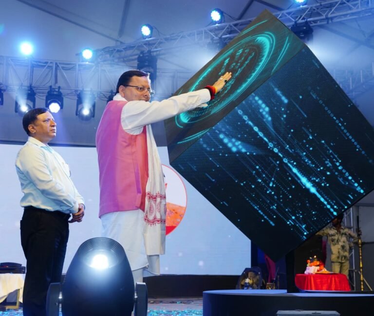 रोबोट की एंट्री और डिजिटल प्रदर्शनी ने लूटी महफ़िल, हरिद्वार से शुरू हुआ रजत जयंती का जश्न