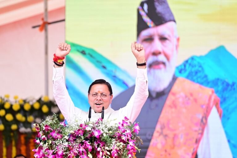 मुख्यमंत्री पुष्कर सिंह धामी ने विभिन्न विकास कार्यों का शिलान्यास, लोकार्पण के साथ ही विकास प्रदर्शनी का भी किया अवलोकन